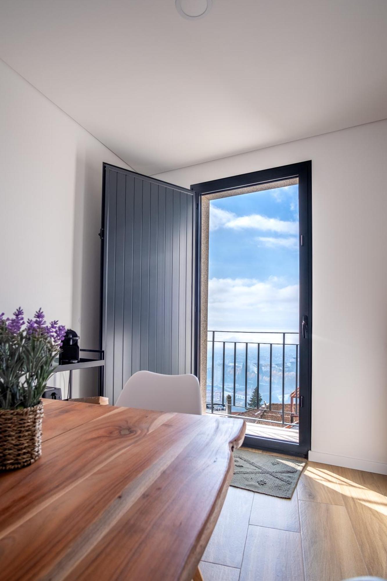 קוביליה Apartamentos Do Mercado מראה חיצוני תמונה